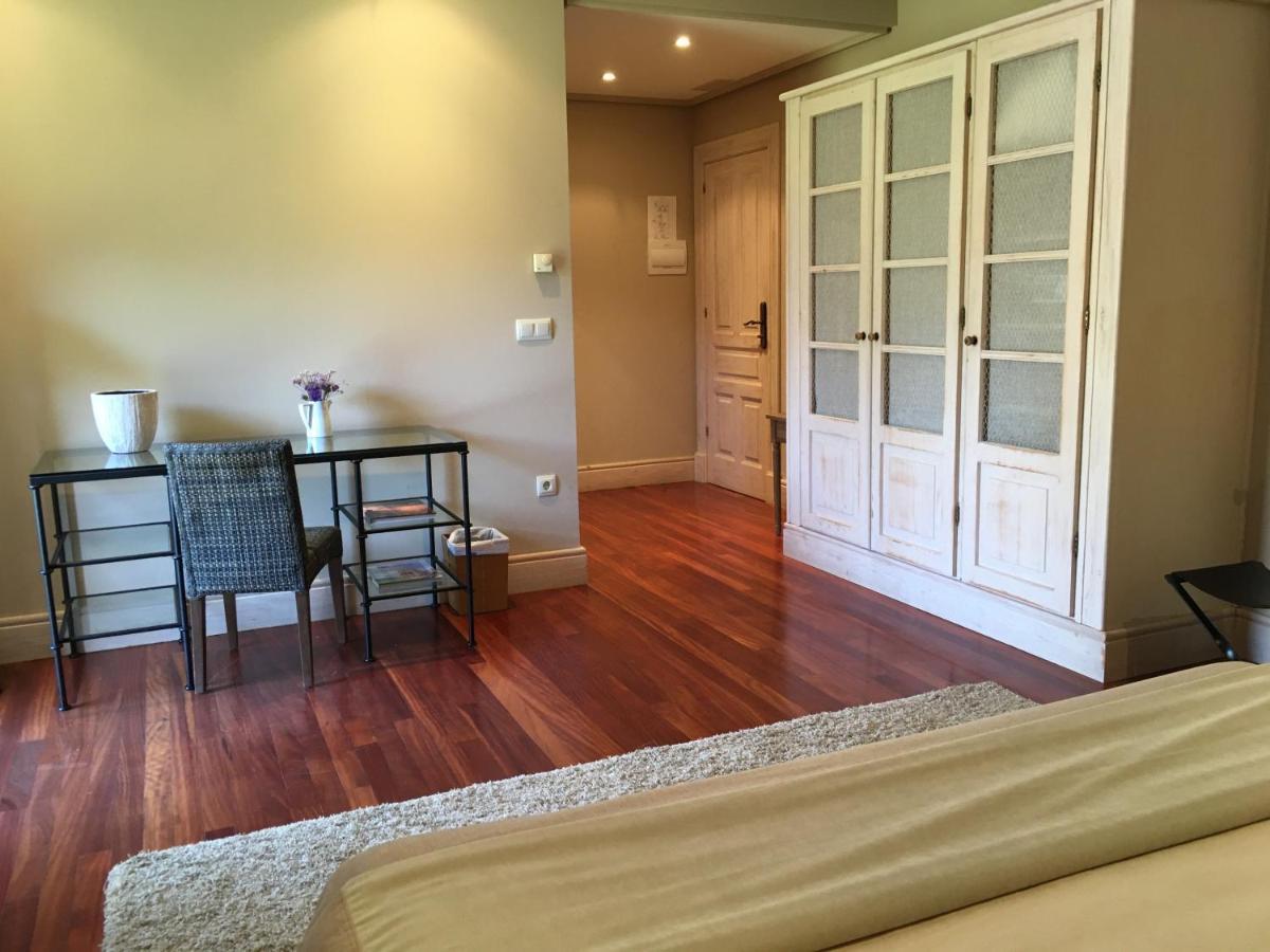Cereceda  Narbasu Restaurante Y Hotel מראה חיצוני תמונה